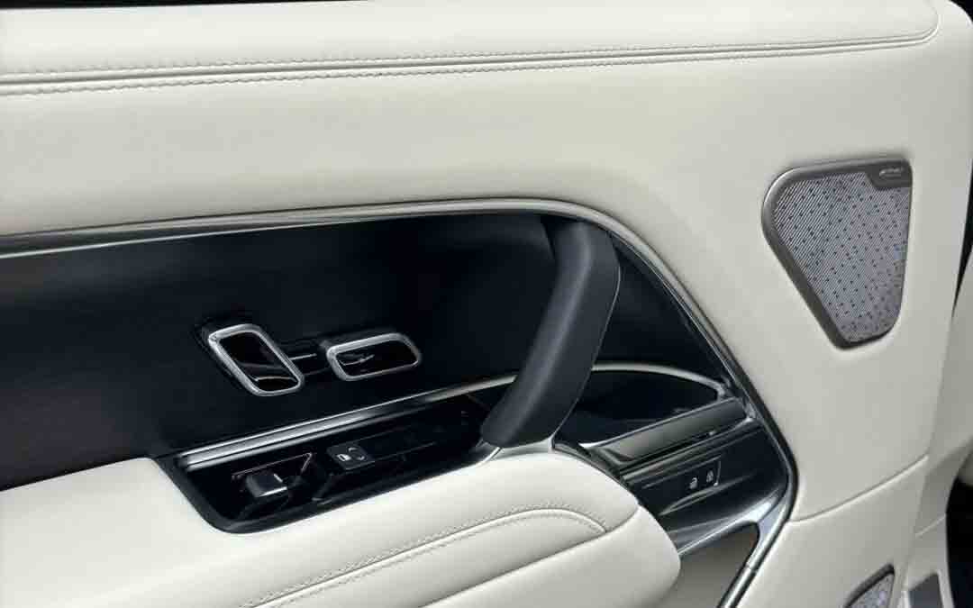 Range Rover Autobiography