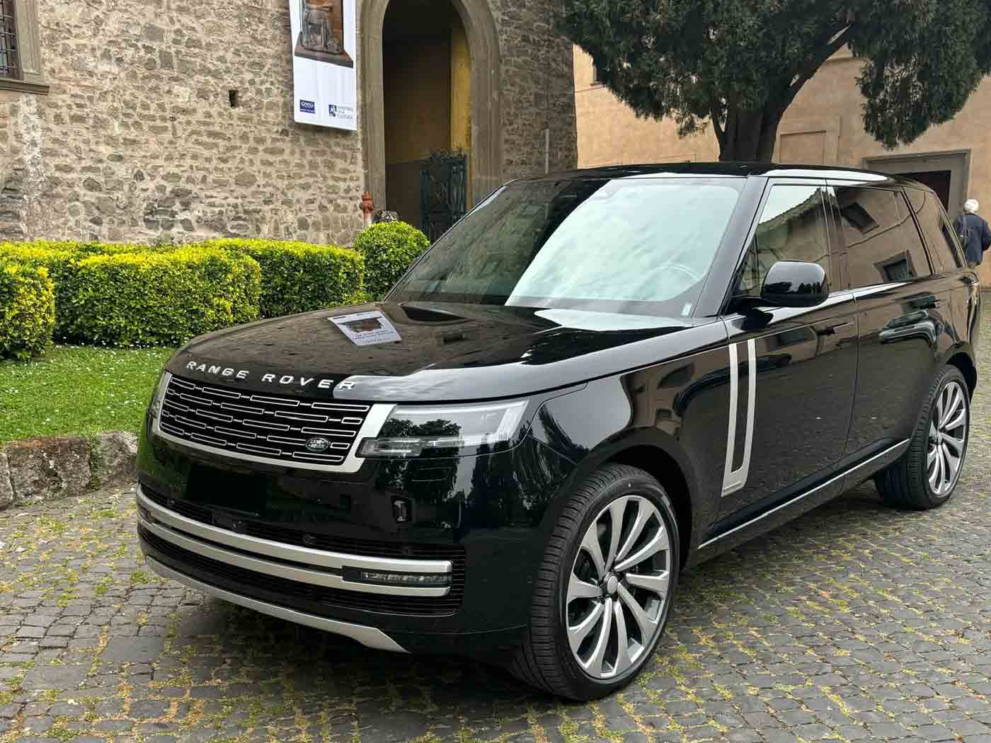 Noleggia Range Rover Autobiography