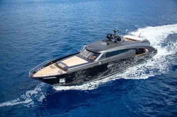 Rent Yacht Italy