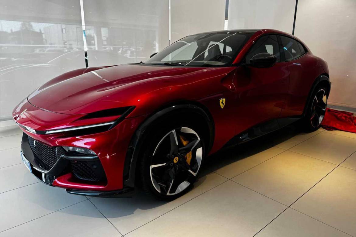 Rent Ferrari Purosangue Suv