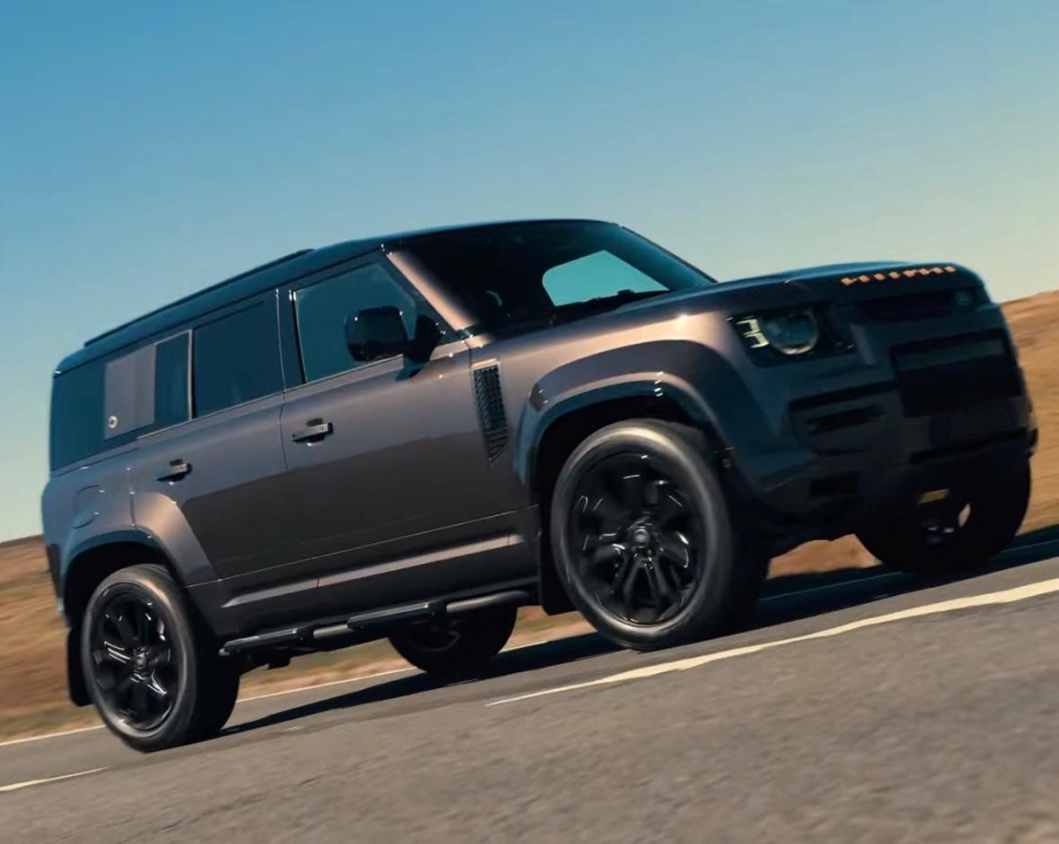 Land Rover Defender OCTA 4.4 V8